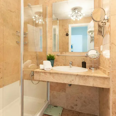 62 - Penthouse In Almendros With Fantastic Vie * Marbella